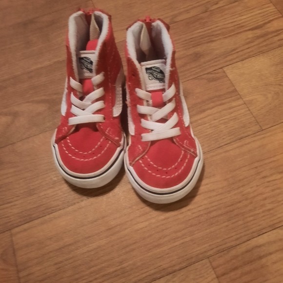 SOLD Vans, Toddler Size 5, Red and White - Picture 4 of 10